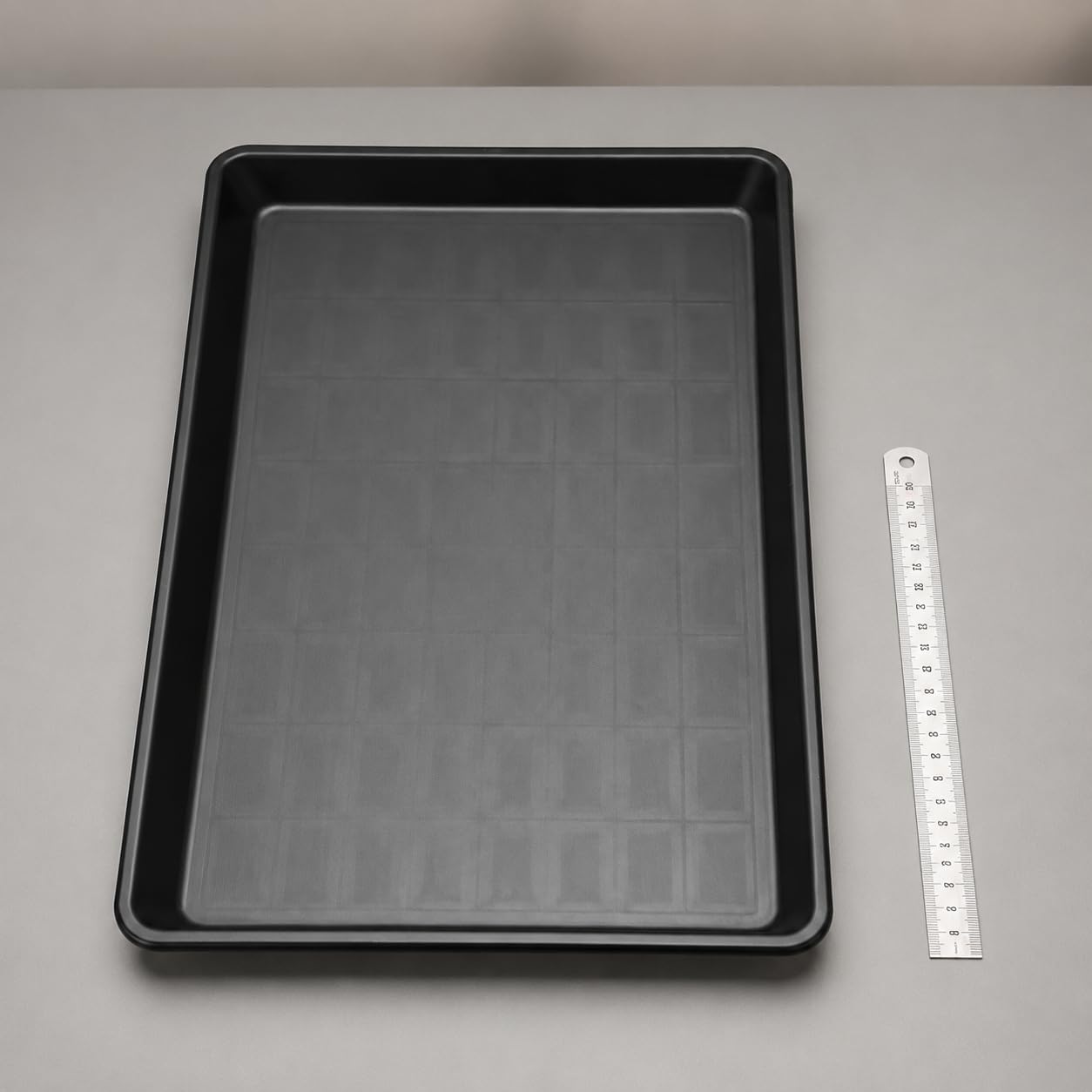 Cage Tray Pet Cage Tray Litter Pan Bottom Liner Waste Collector Leak Resistant Easy Clean Suitable for Cats Dogs Birds Chickens Ducks Home use, Length 74.5 * 59.5*High 3.5cm (R