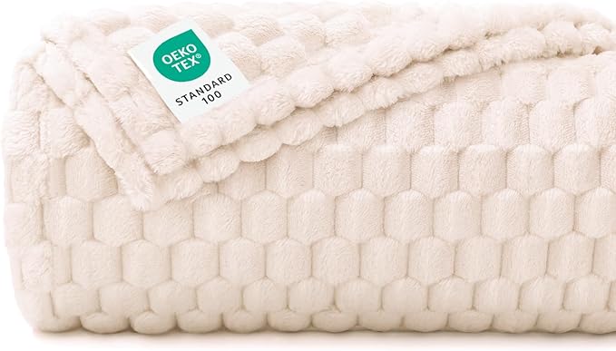 Luciphia Soft 300GSM Fleece Pet Blanket for Small Medium Large Dogs Washable 3D Textured Flannel Cat Puppy Decorative Furniture Protector Throw Durable White, XL(57''x40'')