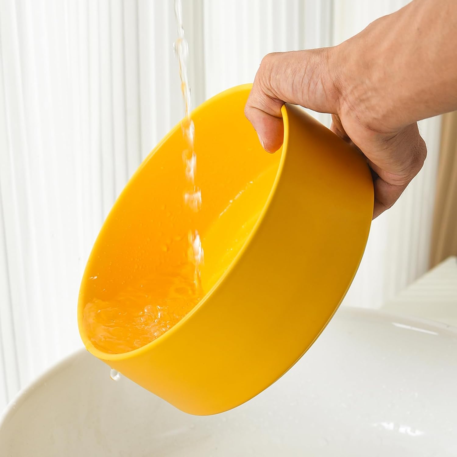 8'' Ceramic Dog Bowl - 70Oz Classic Dogs Food & Water Bowl for Medium and Large Breeds, Heavy-Duty Non-Slip Dog Dish, Food Grade Stoneware Pet Bowl, Dishwasher & Microwave Safe, Yellow