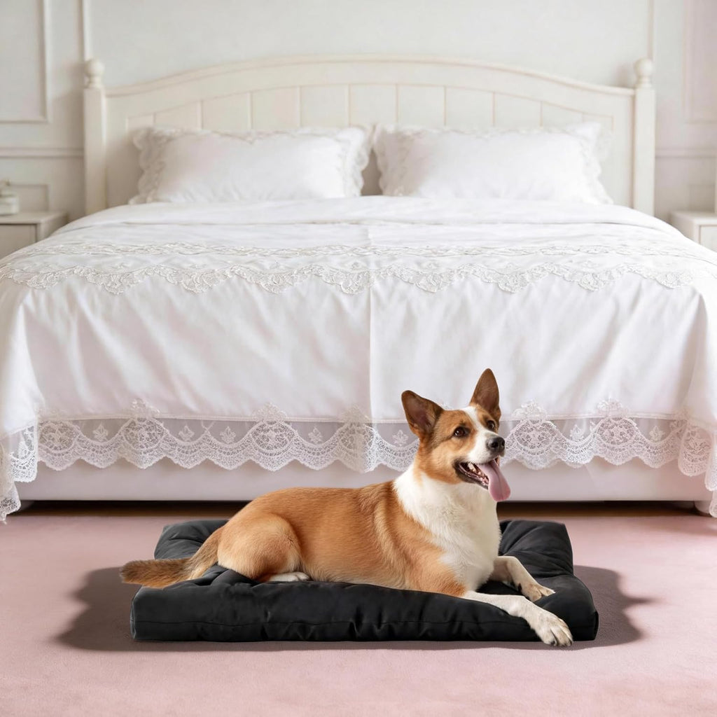 Chew Proof Dog Crate Pad, Indestructible Durable Dog Bed for Aggressive Chewers, Machine Washable Waterproof Kennel Pad for Small Medium Large Dogs (Medium)