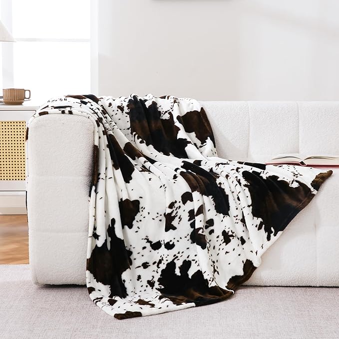 Bnuitland Cow Print Throw Blanket with Storage Pouch, Double Sided 300 GSM Super Soft Flannel Fleece Fuzzy for Bed Sofa Couch Travel, Great Blanket Gift for Adults and Kids, Twin Size 59x81 inch