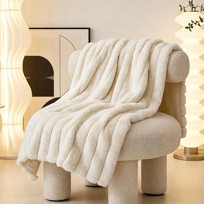 Waterproof Dog Blanket for Bed, Luxury Plush Washable Large Dogs Blankets for Furniture Protection, Super Soft Calming Pet Blanket for Indoors (Cream, 60"x80")