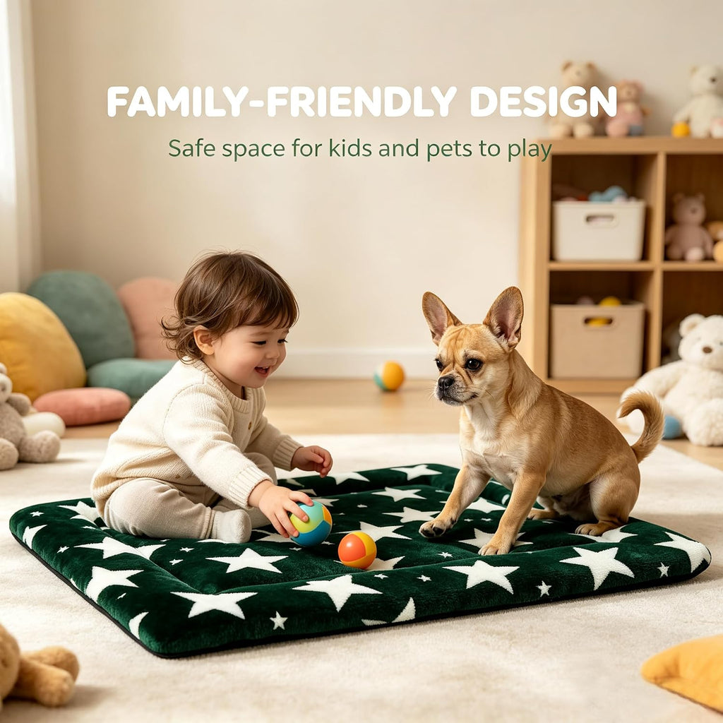 Dog Bed Mat,Reversible & Ultra Soft Kennel Pad-Machine Washable Pet Bed for Dogs & Cats-All-Weather Crate Liner for Crates,Carriers & Travel (Big Star&Green, 24.0" L x 18.0" W x 1.5" Th)