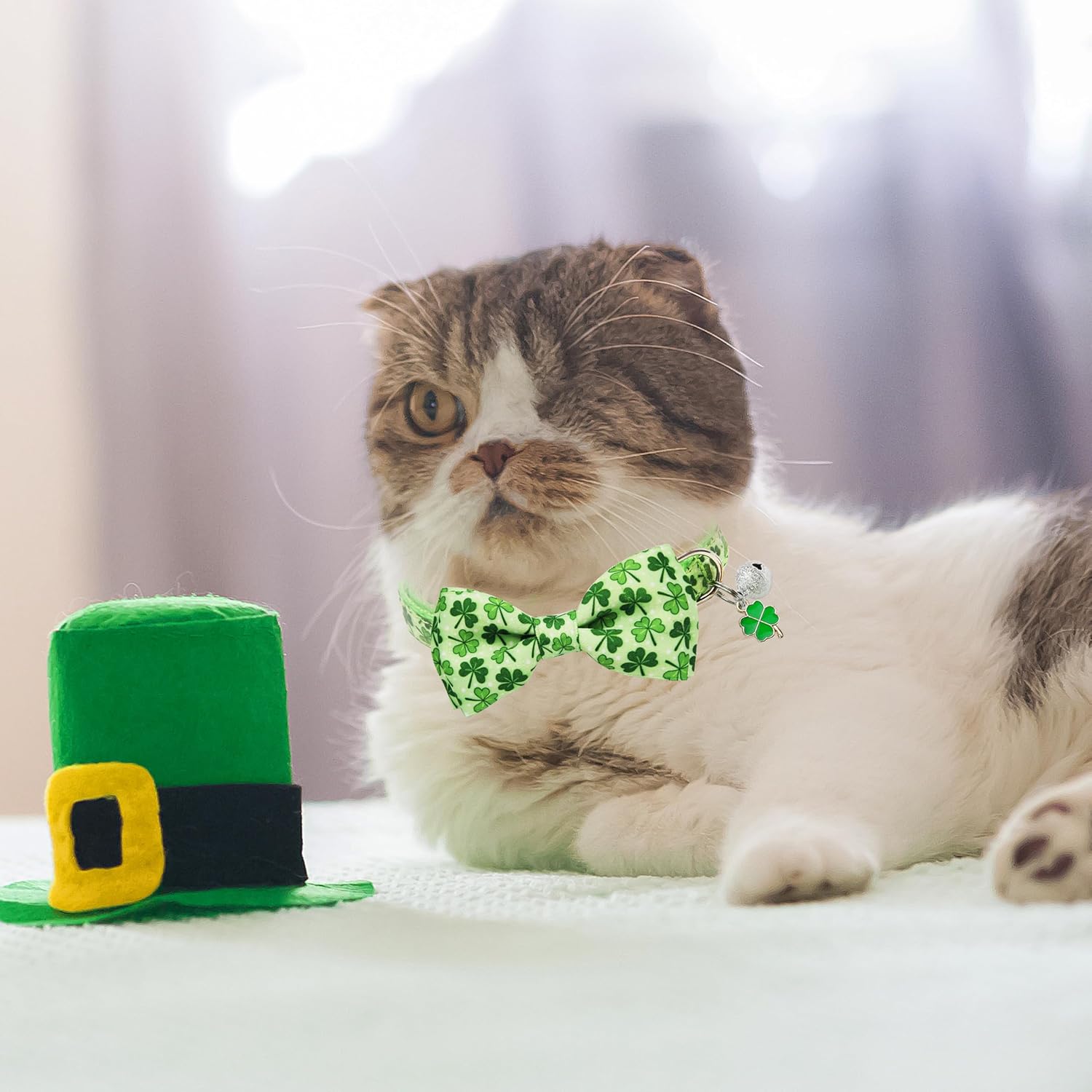 St. Patrick’s Day Cat Collar Set 2Pack Adjustable Breakaway Cat Collars with Bow Tie & Bell, Green Four-Leaf Clover Kitty Collars for Holiday Costume, Safe & Comfortable for Cats and Kittens
