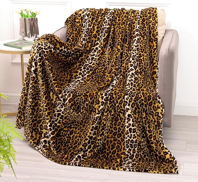 Bnuitland Leopard Print Fleece Flannel Throw (50x40inch) with Storage Pouch, 300 GSM Double Sided Lightweight for Bed Sofa Travel, Super Soft Fuzzy Fluffy Cheetah Print Blanket for Babys/Kids/Pets